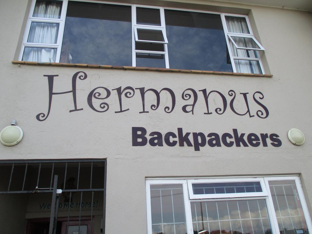 Hermanus Backpackers & Budget Accommodation Eksteriør billede